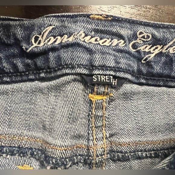 American Eagle Outfitters Blue Denim Stretch Women Shorts Size 12 - Picture 8 of 8